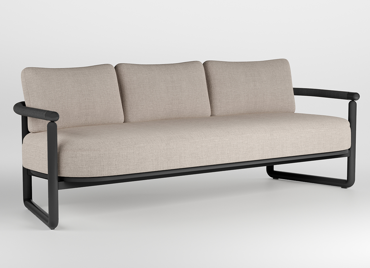 kelly uclu siyah alu